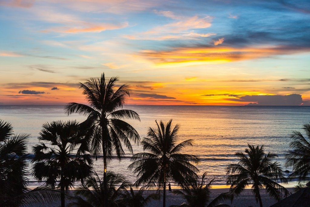 Закат на острове Пхукет